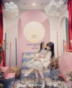 李小璐为女儿甜馨庆祝7岁生日:愿你天天开心